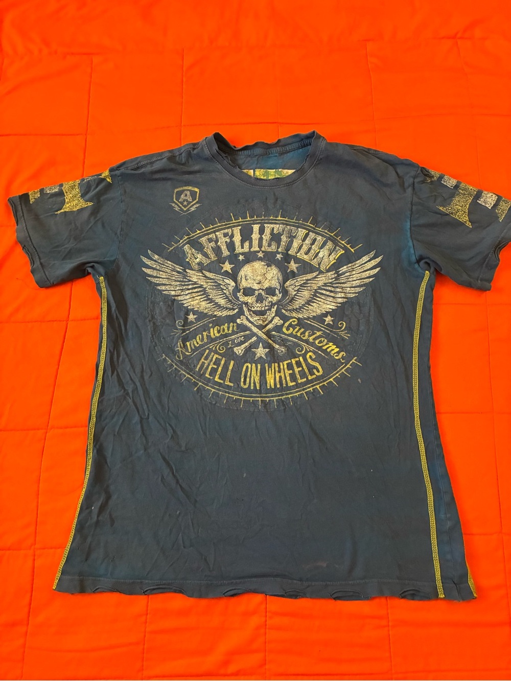 Affliction T Shirt Mens XL Blue Live Fast Men Distressed Reversible Skull